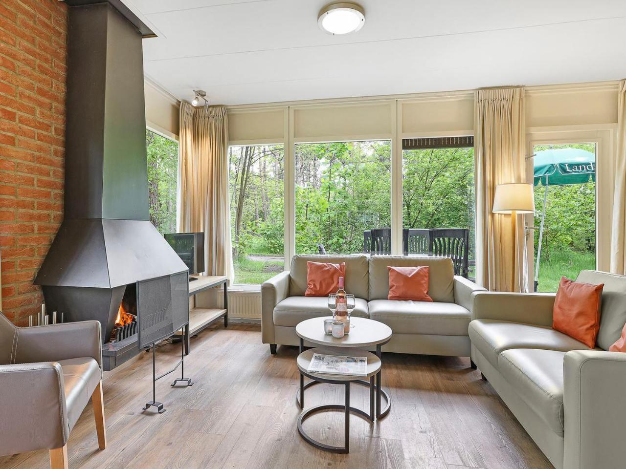Comfort 6-Person Dog Bungalow In The Holiday Park Landal Heideheuvel Beekbergen Camera foto