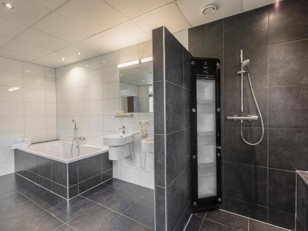Comfort 6-Person Dog Bungalow In The Holiday Park Landal Heideheuvel Beekbergen Camera foto